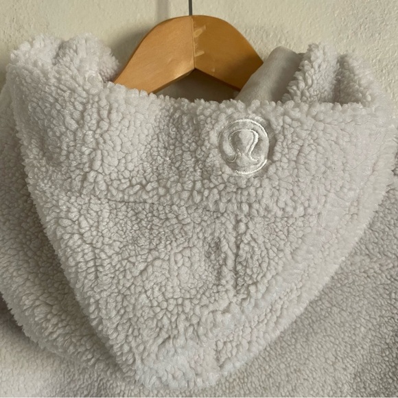 Lululemon Scuba Sherpa Half Zip Hoodie Cream Bone Size M/L - Picture 8 of 9